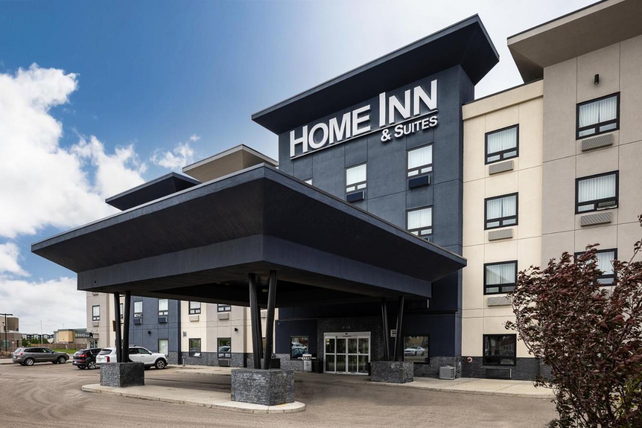 Home Inn & Suites Regina Airport Exterior photo